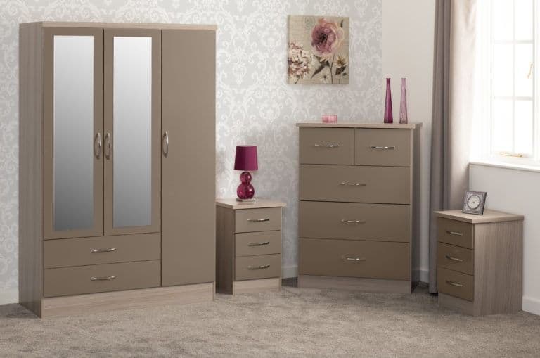 3 Door 2 Drawer Mirrored Wardrobe Bedroom Set